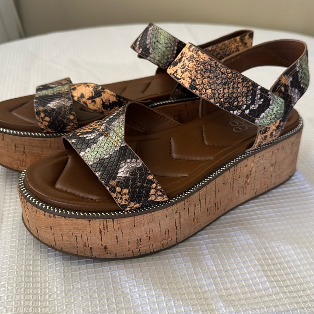 FRANCO SARTO Platform Wedge Sandals, Velcro Strap. Women's Size 8M - Picture 10 of 10